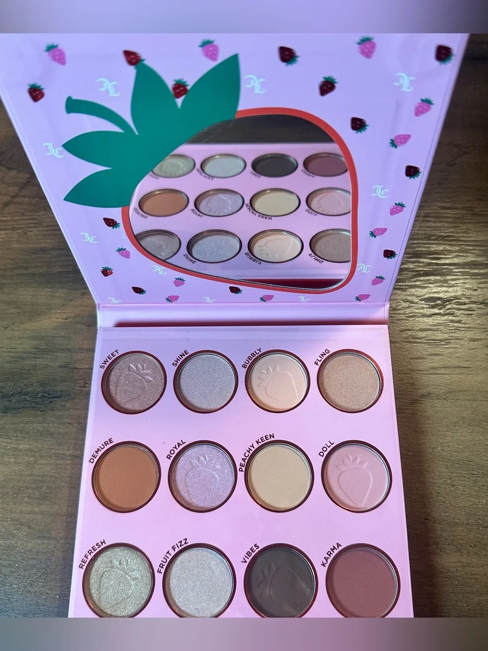 Juicy Couture Strawberry Eyeshadow Palette With Mirror - 12 Colors NEW